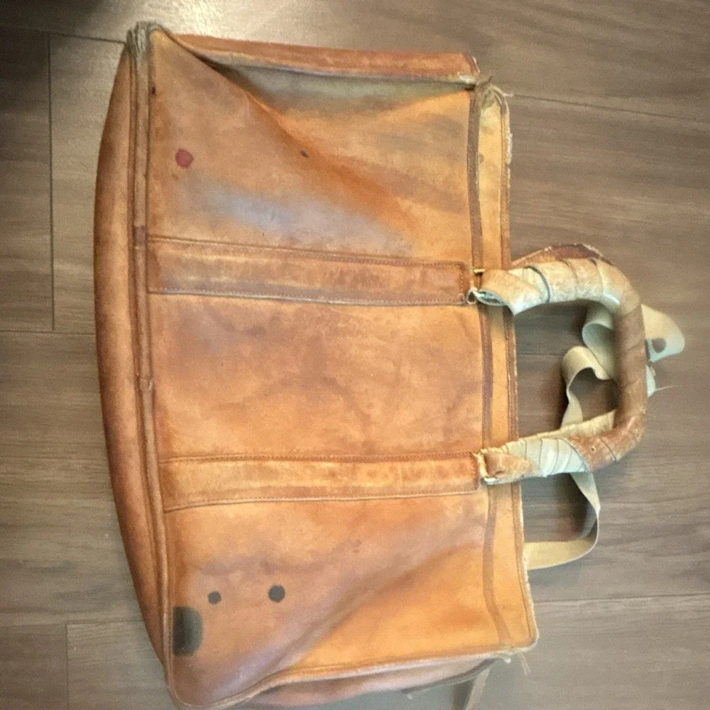 Vintage late 1970 Coach Brown Briefcase made USA w error stitching collector
